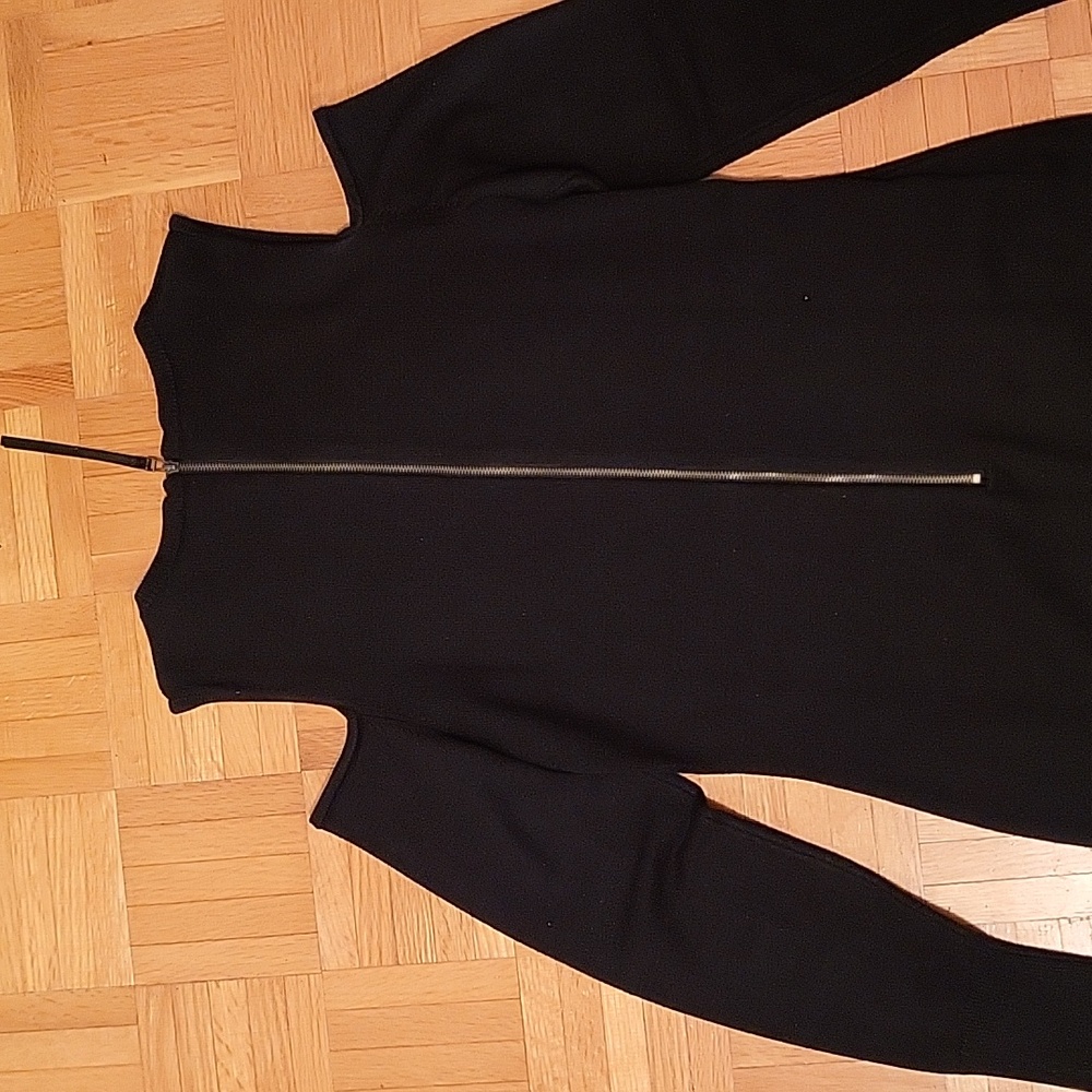 LIKE NEW Elegant Black Cold Shoulder Bodycon Knit Dress, XS - Picture 16 of 16